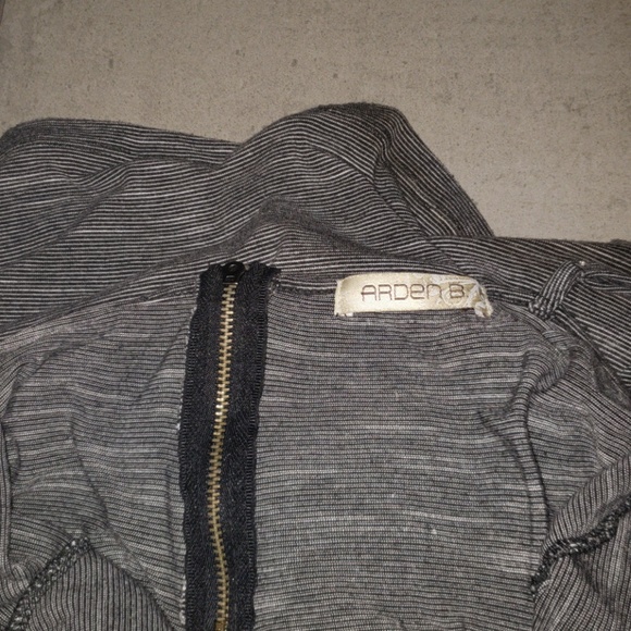 Arden B | Tank Top | XS - Picture 5 of 5